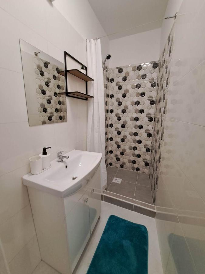 Milla Apartmanok Егер Екстериор снимка