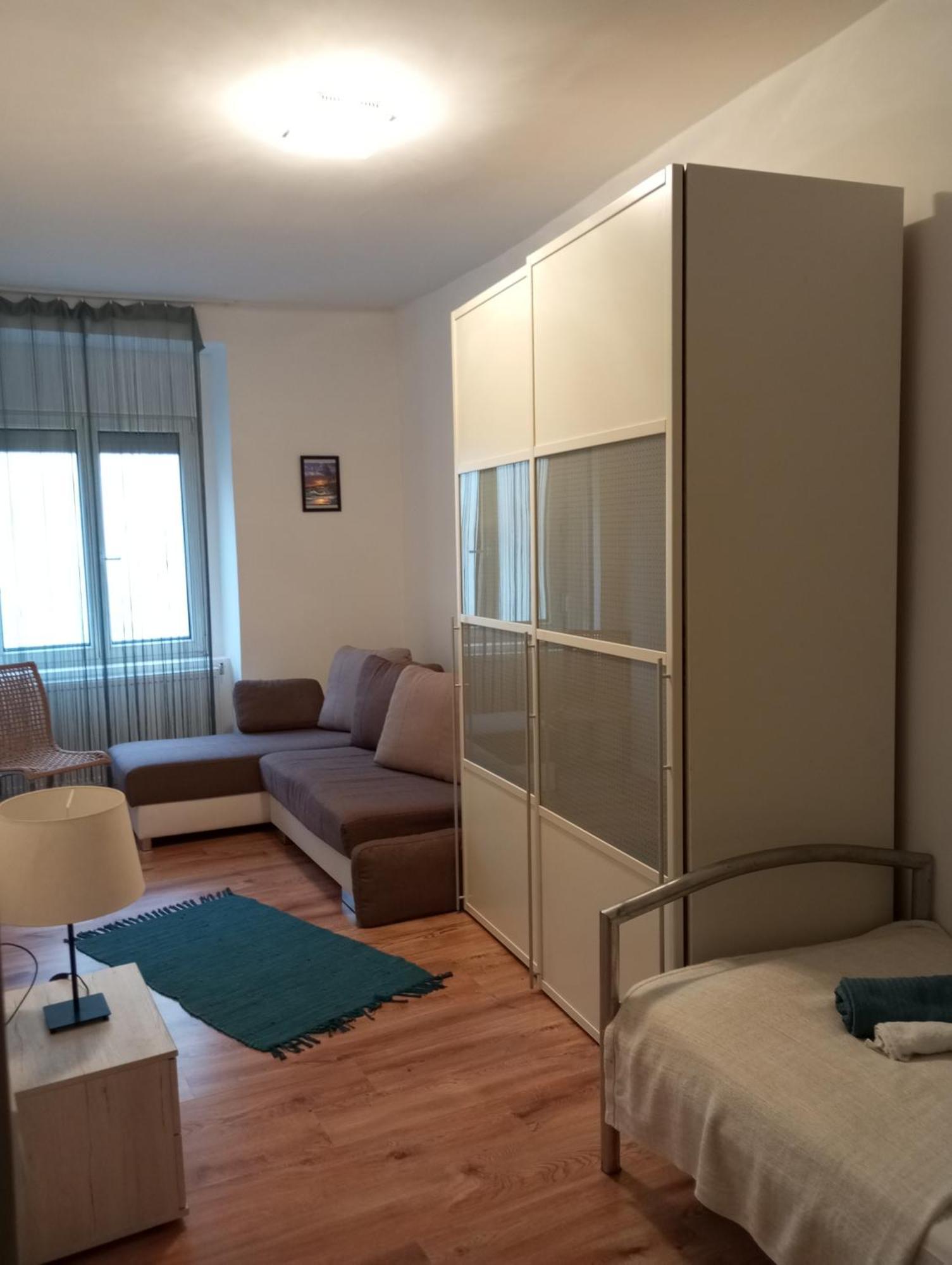 Milla Apartmanok Егер Екстериор снимка